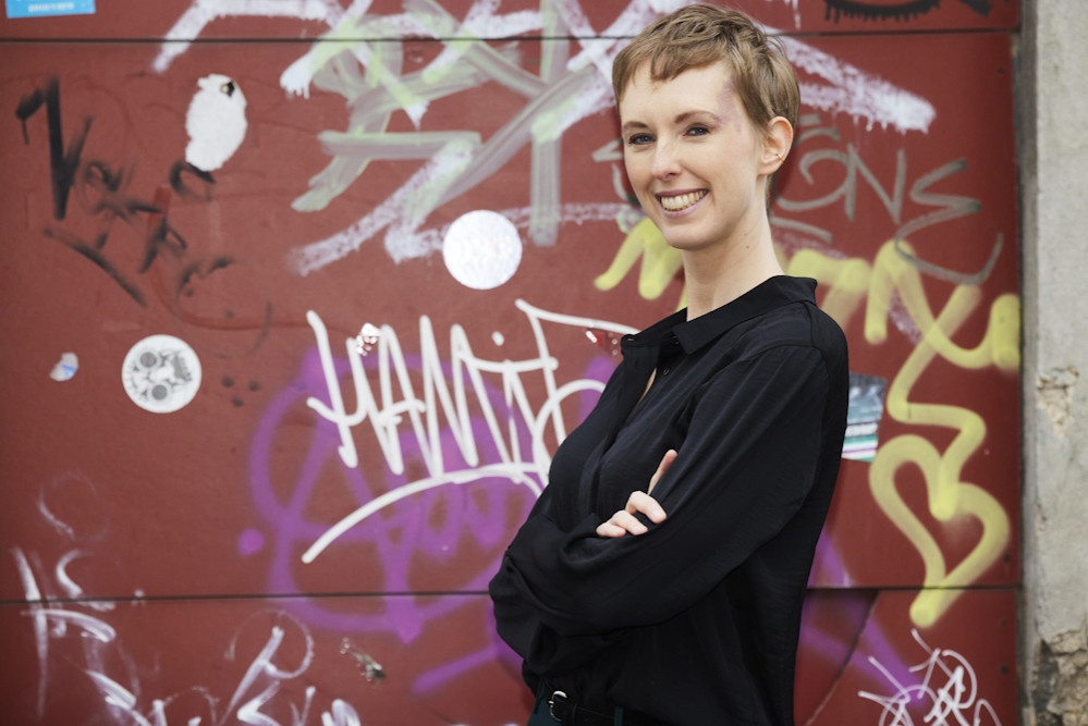 Sonja Pikart HALB MENSCH - Eine U- und Dystopie