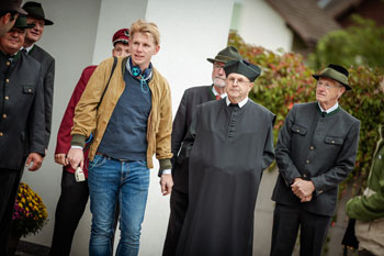 „Film ist eine Kunstform, bei der es viel um Beobachtung geht. Du brauchst ein gewisses Alter, um etwas zum Erzählen zu haben. Und ich dachte mit 18 Jahren bei meiner ersten Bewerbung  an der Hochschule für Fernsehen und Film München, die warten auf mich.“ (Foto: Christoph Huber)