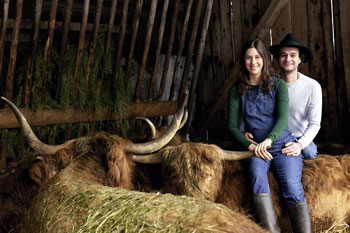 Isabella Wagner und Wolfgang Lämmerer haben ihren Bergbauernhof in einen  Lebenshof verwandelt, auf dem alle Tiere so lange leben dürfen, wie sie wollen.(Foto: Lisa-Marie Reiter)