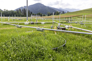 Die einzigartige ClimGrass-Anlage simuliert den Klimawandel, wodurch umfangreiche Auswirkungen abgeschätzt werden  können. (Foto: Simone Attisani) 