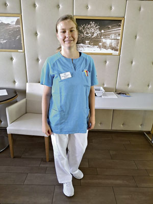 Mit der 17-jährigen Jaqueline-Anna Kukula hat die Steiermark seit 2. Oktober ihren ersten Pflegelehrling. (Foto: Senecura)