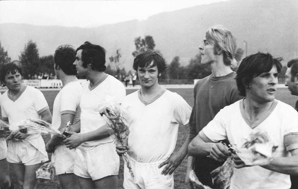 Meisterehrung nach der Saison 1970/71 (v. l.): Fritz Stieg, Max Leitner, Gerhard Mikulits, Hans Bacher, Richard Abl, Josef Stieg 