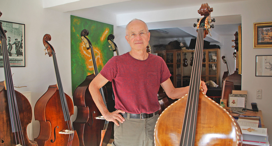 Der Kontrabass, das größte unter den gebräuchlichen Streichinstrumenten, hat es Andreas Mayer besonders angetan.