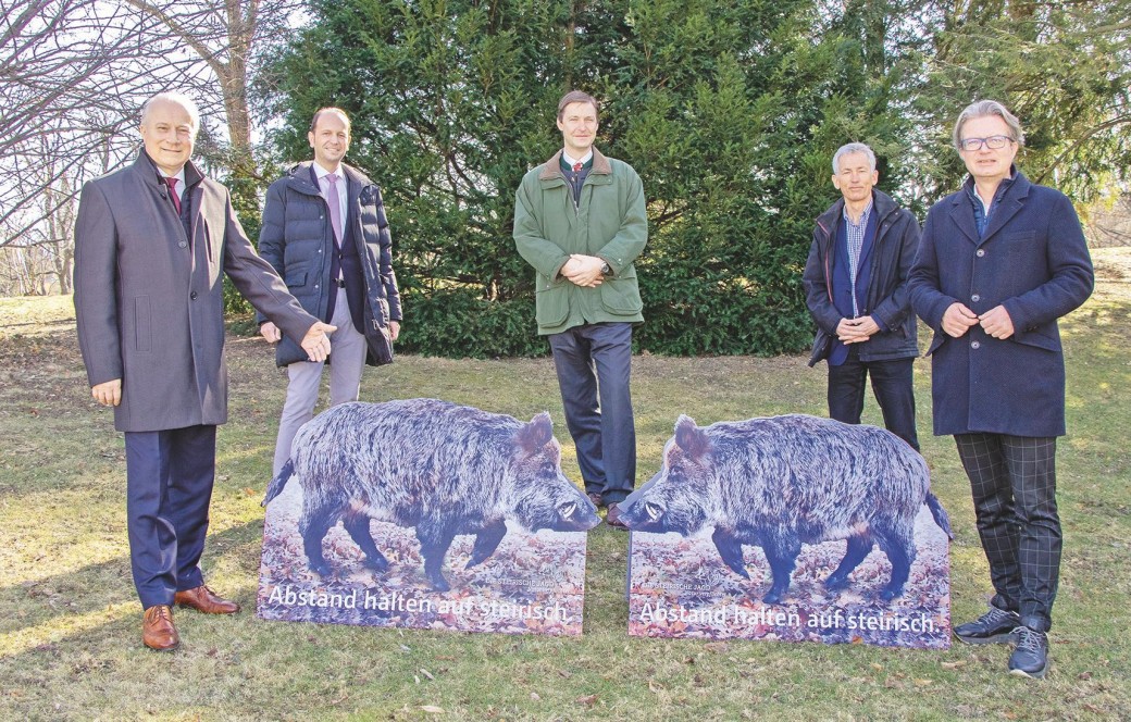 V. l.: Agrarlandesrat Hans Seitinger, Naturfreunde-Vorsitzender Jürgen Dumpelnik, Landesjägermeister Franz Mayr-Melnhof-Saurau, Alpenverein-Vorsitzender Norbert Hafner und Sportlandesrat Christopher Drexler präsentierten die Initiative „Miteinander in der Natur“.