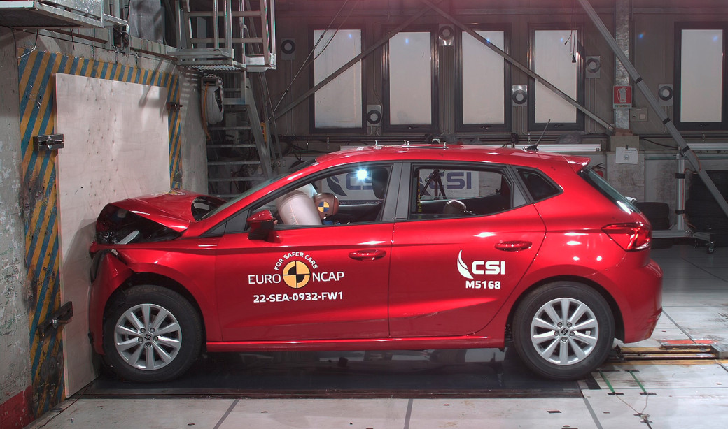 Der Seat Ibiza erreichte im Frontalcrashtest sehr gute Werte.