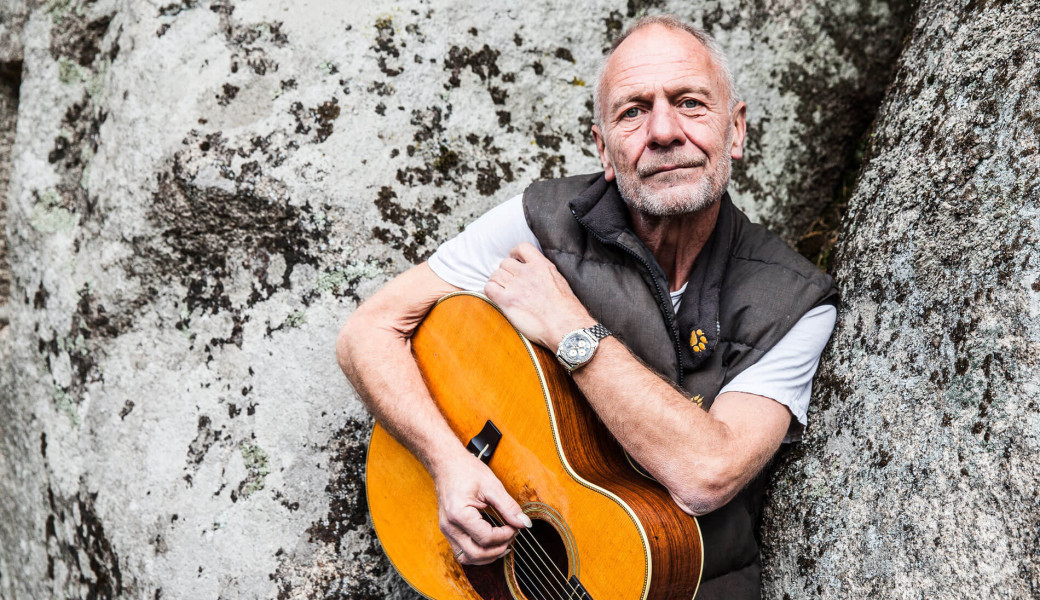 Am 13. Mai gastiert Gitarrist Peter Ratzenbeck im Alten Hofer.