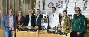 Das Binder-Team im Jahr 2019, dem Jahr des 100-jährigen Bestehens (Heinz und Elisabeth Michalka 1. und 3. v. l.).