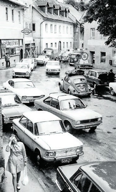 Verkehr 1975 in Liezen, Bereich Stadtpfarrkirche