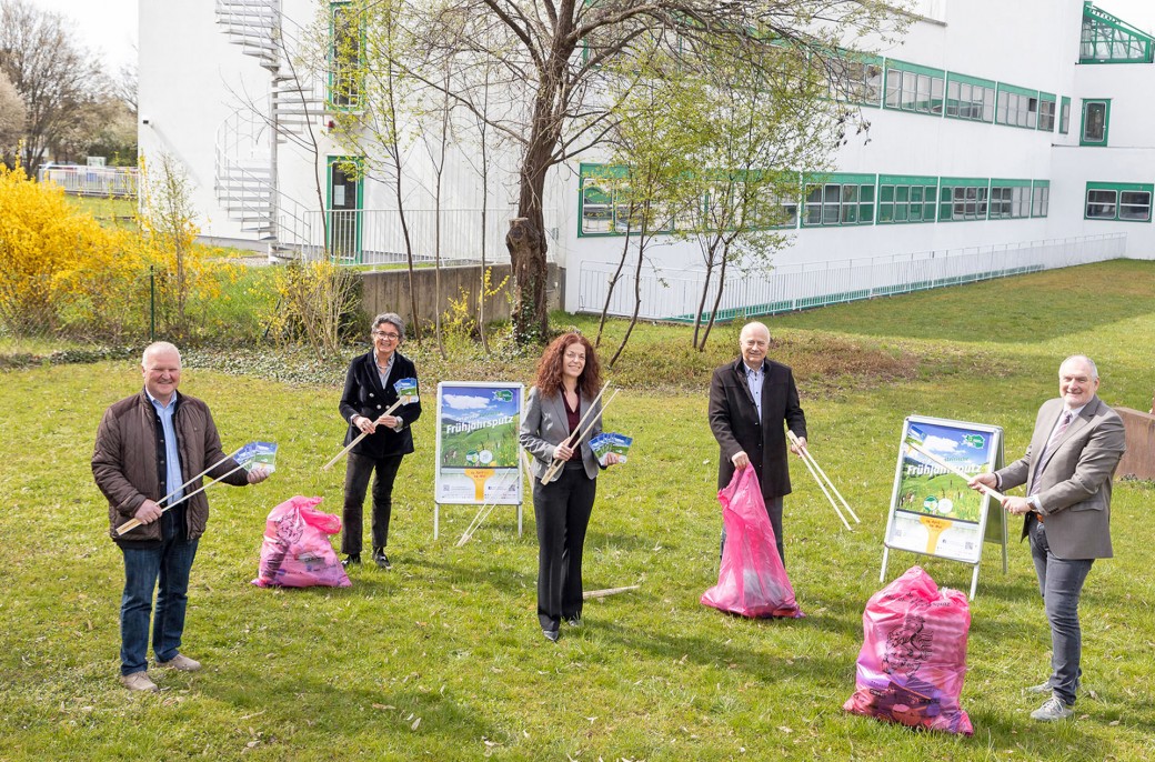 Die Projektpartner bei der Präsentation der Aktion „Der große steirische Frühjahrsputz 2021“.