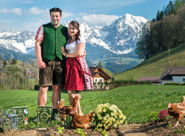 Sandra Edelsbacher und Wolfgang Mayr vom Brunlitzerhof in Roßleithen produzieren hochwertigen biologischen Naturdünger.