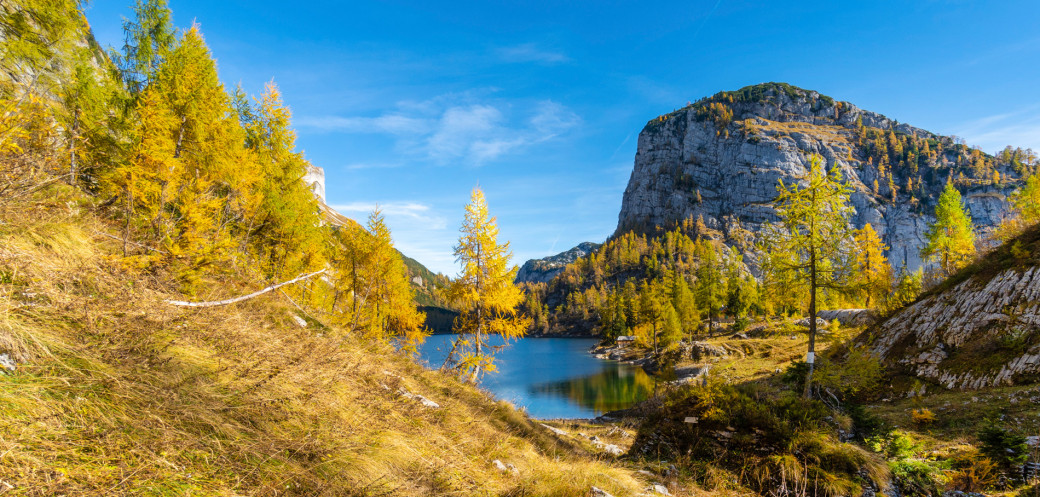 Herbstwanderung zu einem Juwel  im Toten Gebirge