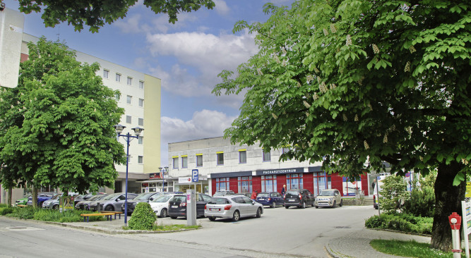 Der Liezener Marktplatz soll künftig Wohlfühlatmosphäre bieten, ohne auf Parkflächen verzichten zu müssen.